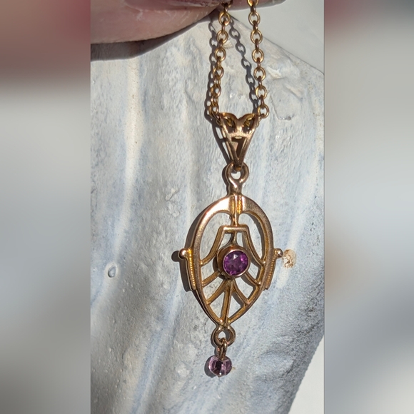 Delicate 10K Art Deco Lavilier Pendant - Picture 2 of 3